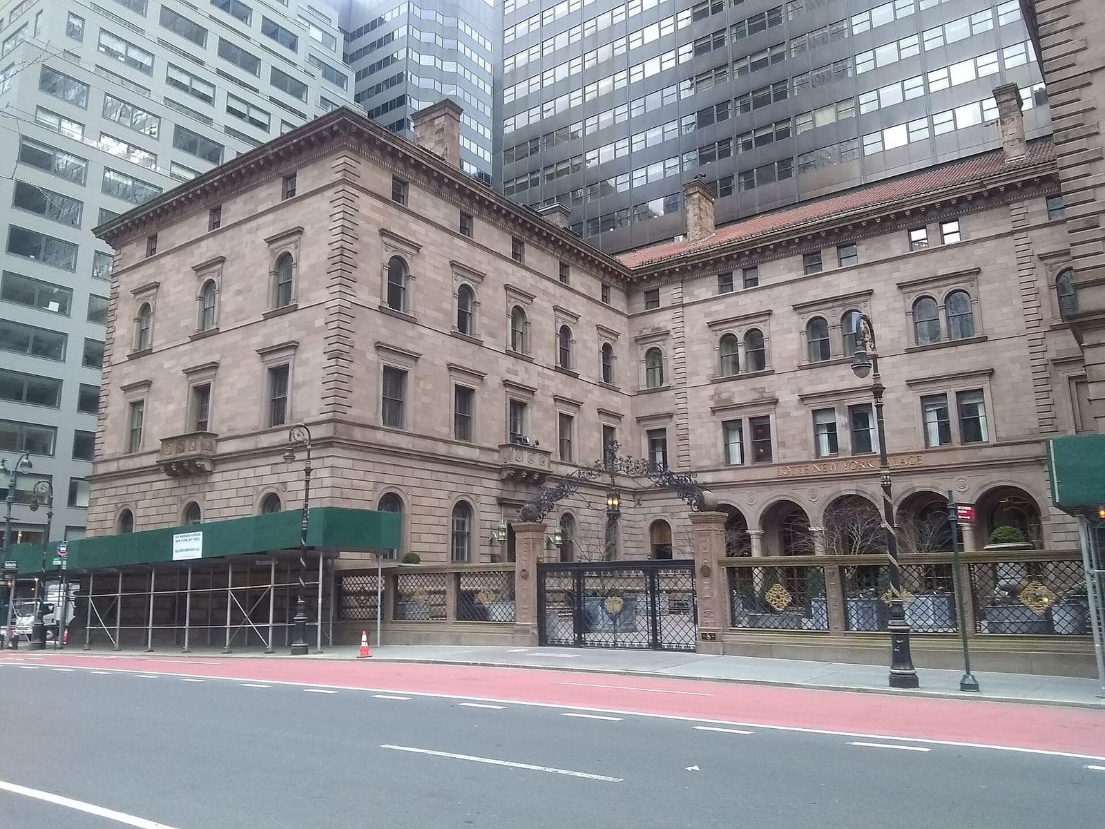 Lotte New York Palace
