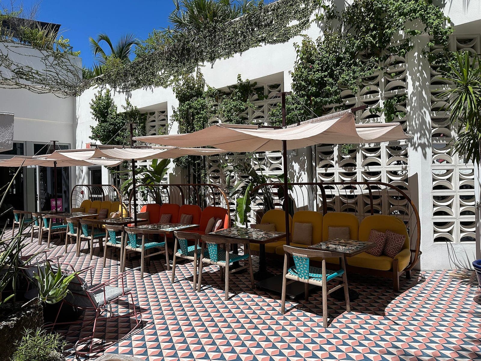 Moxy Miami South Beach